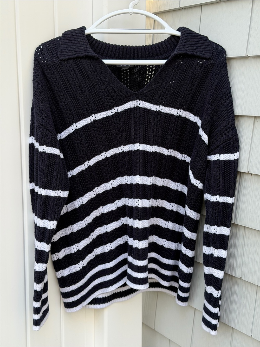 Talbots V-Neck knit  Sweater w/ collar in Navy Blue & White Stripes- Large